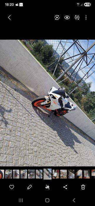 Yamaha R1 crossplane