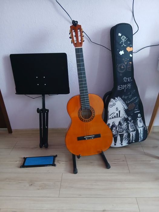 Gitara wraz z zestawem