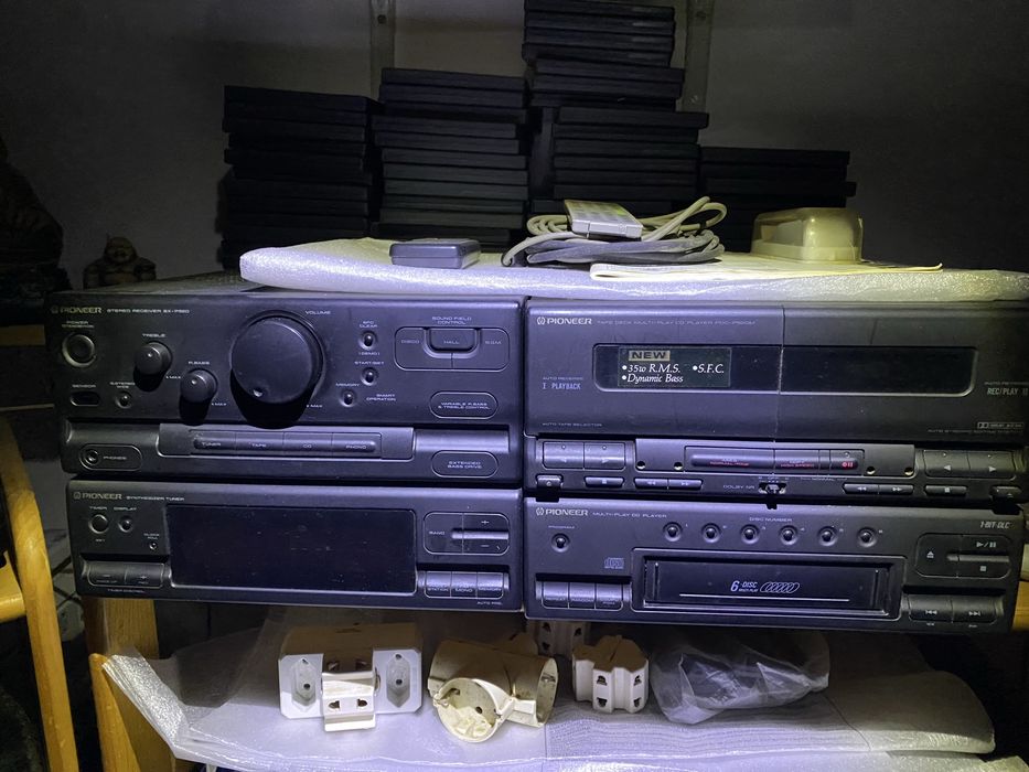 Pioneer Stereo Receiver + Pioneer Leitor CD Multi-disc (6 CDs)