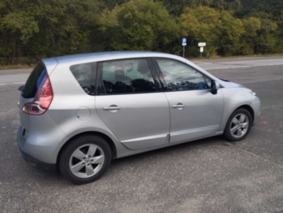 Scenic III 1,6 lpg 2009r.