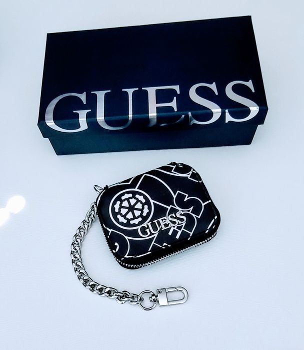 GUESS torebka mała mini bag black white logo 10x8cm