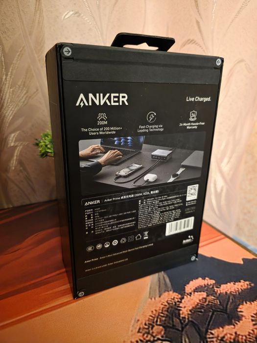 Потужна зарядна станція Anker Prime 6-в-1 (200 Вт)