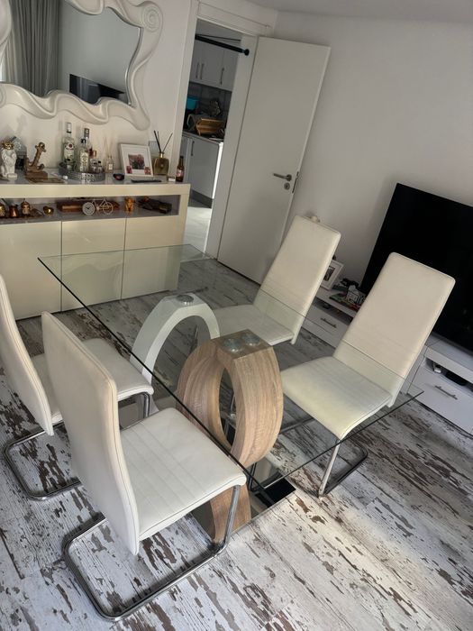 Conjunto de sala mesa + cadeiras + espelho + aparador