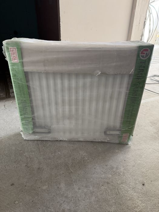 Радіатори 2 шт нові