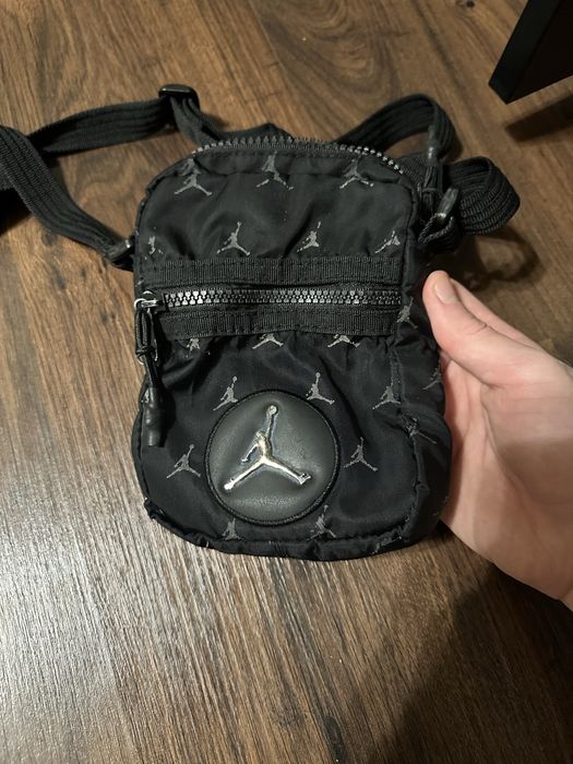 Сумка джордан чорна