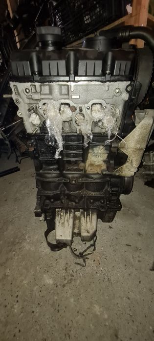 Mотор 1.4 TDI насос форсунки