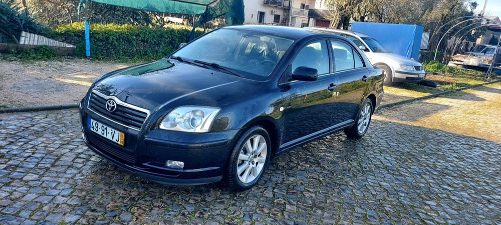 Toyota Avensis 1.6 super estado