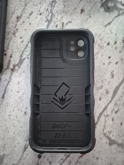 Etui Iphone 11 dobrym stanie