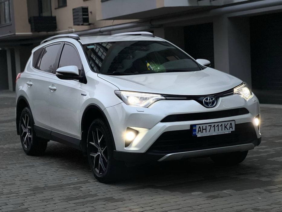 Toyota Rav4 Гібрид 2.5л 2016г