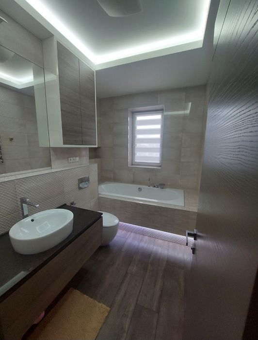 3-к(3 спальни),новострой,ГАЗ,м.Ярослава Мудрого 2 мин