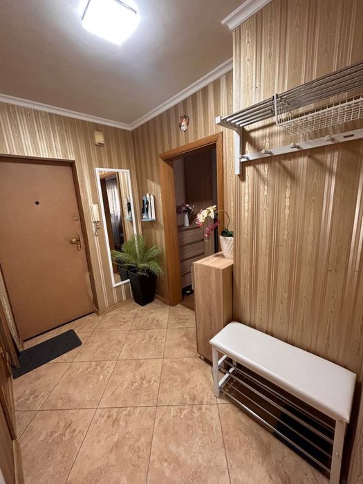 Продам однакімнатну з ремонтом, Бальзака 56