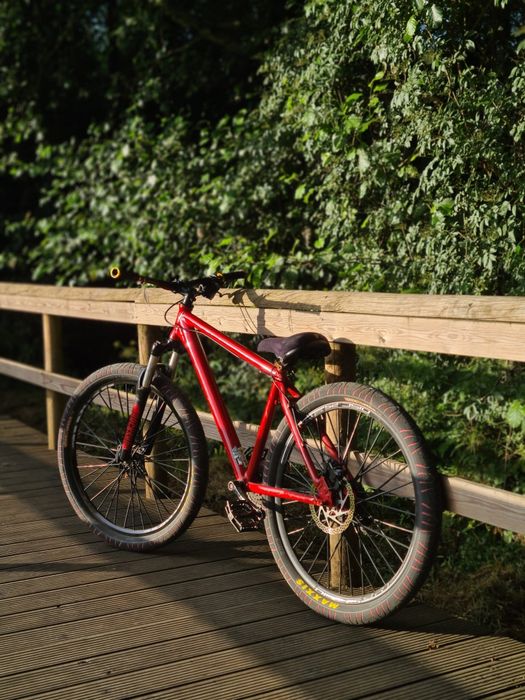 Bicicleta de whelling.        Vendo ou troco por kukirini g2 ultra
