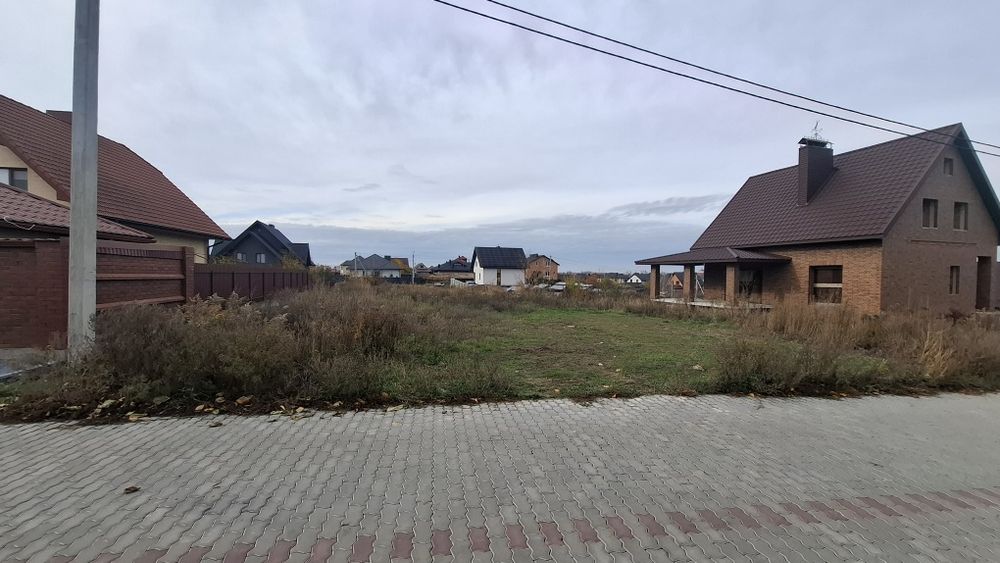 Земельна ділянка 10,8 сотих