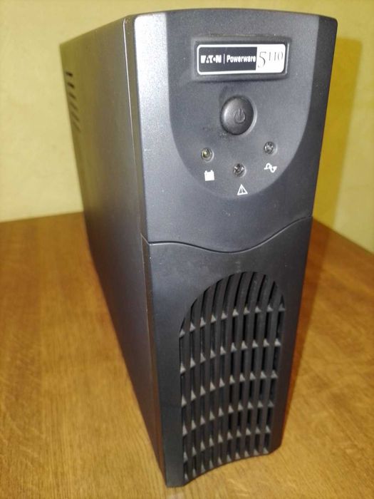 ДБЖ / ИБП / UPS / бесперебойник Eaton Powerware 5110 1000i