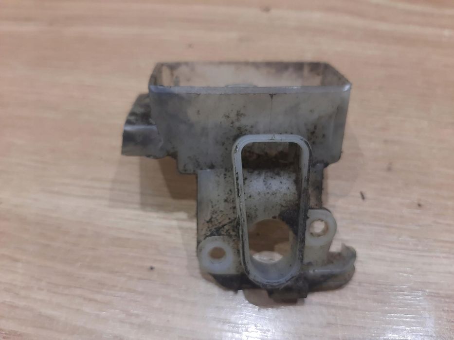 Husqvarna 223L Podstawa Mocowanie Obudowa