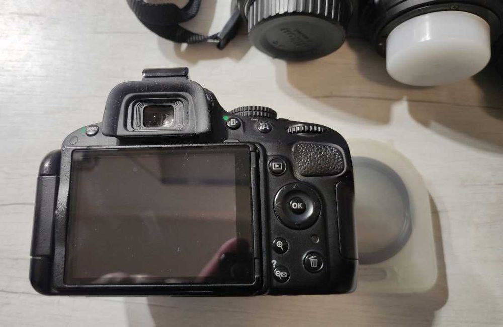 Дзеркальний фотоапарат Nikon D5100 + 3 об'єктиви