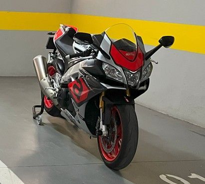 Aprilia RSV  RSV4 RR