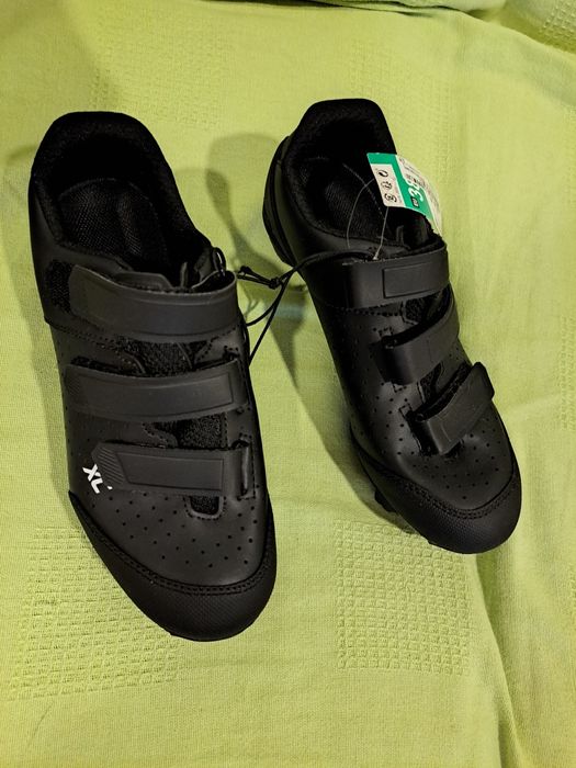 Sapatos de encaixe de senhora,  tamanho 38