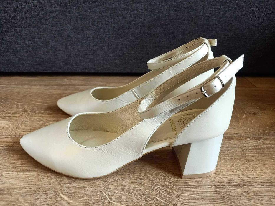 Czółenka Ślubne/Weselne Skórzane Ekri Perłowe Roz. 37 NOWE