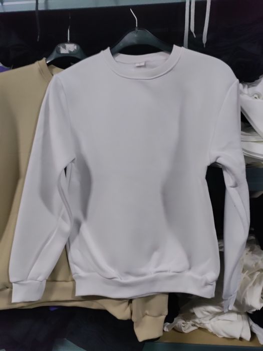 Sweat 6 Euros.                        Só para REVENDA