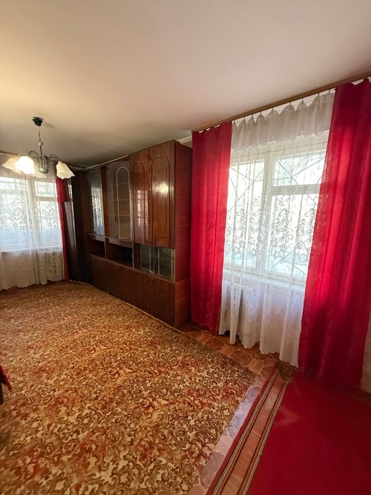 Продаю 3к квартиру у Центрі