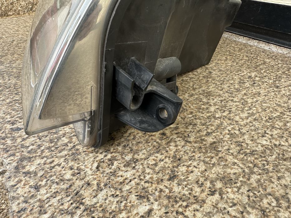 Farol Citroen Berlingo M59