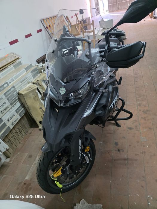 Benelli ano 2024 gasolina