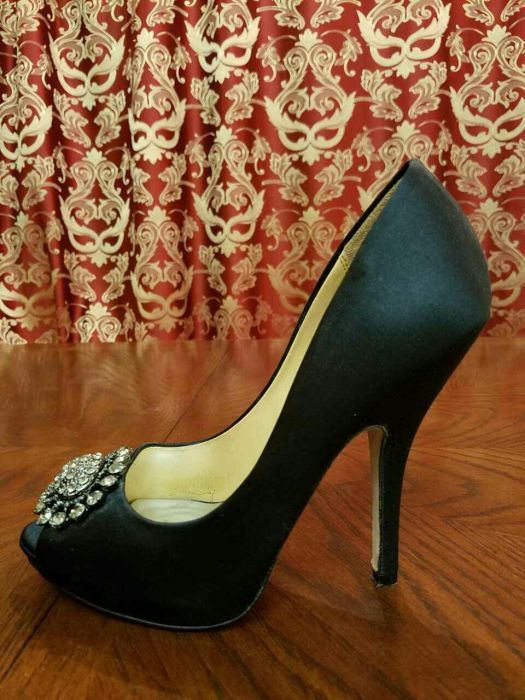 Жіночі туфлі Badgley Mischka