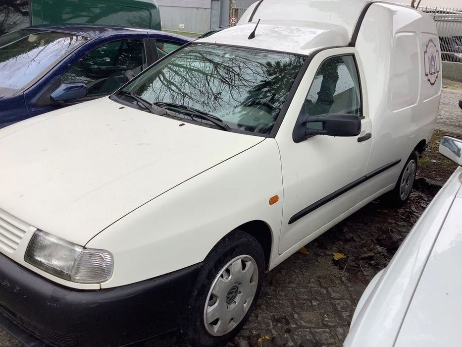 Volkswagen Caddy 2002 1.9 SDi 64cv - Para Peças