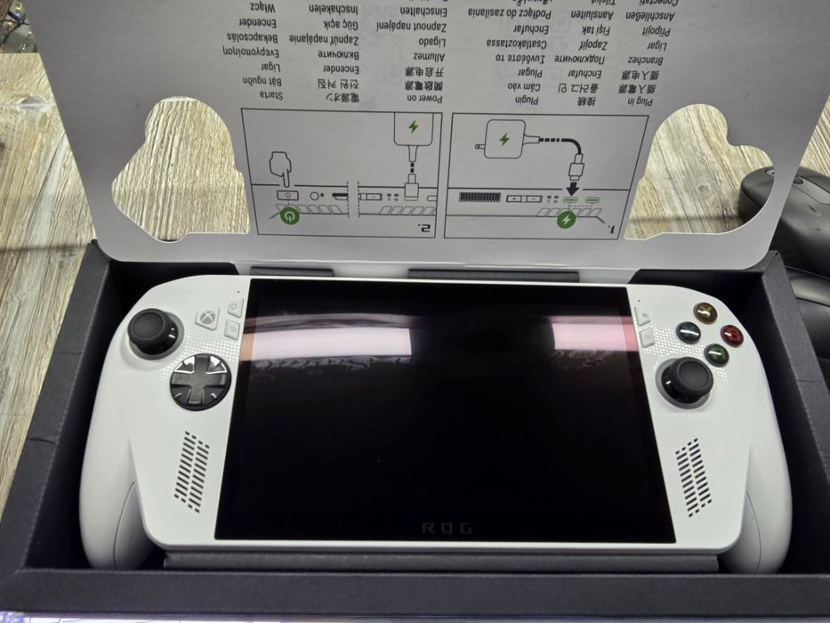 Asus RoG Xbox ALLY RC73YA 16/512GB od HaLoGsM Łódź