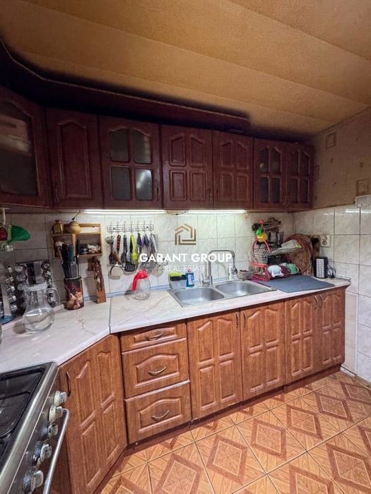 Продається будинок. Більшовик