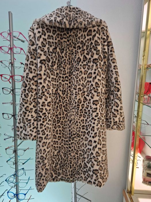 Casacos estampado de leopardo 60€