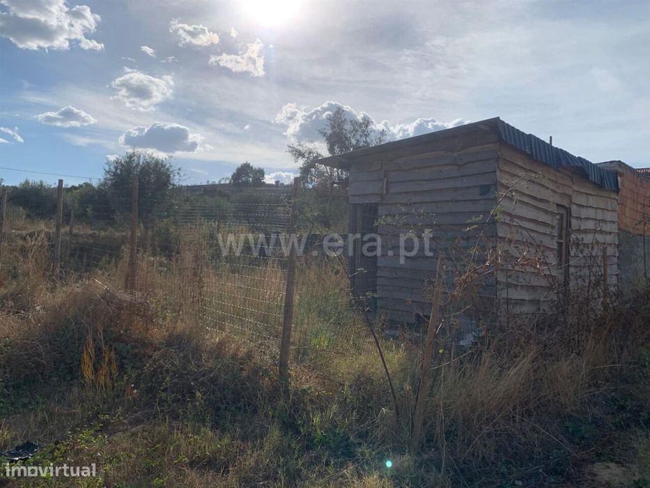 Terreno com ruina / Fundão, Freixial