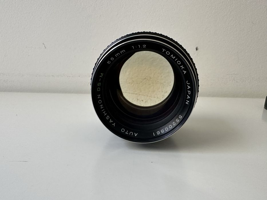 Lente Vintage Yashica Yashinon Tomioka DS-M f/1.2 55mm M42