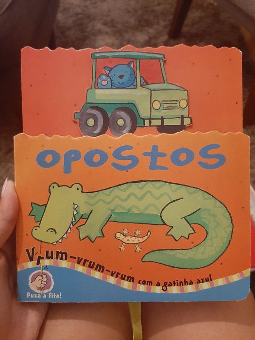 Livro para bebé.