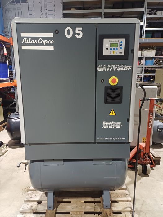 Kompresor śrubowy atlas copco GA 11 z falownikiem I osuszaczem zbiornik 270l