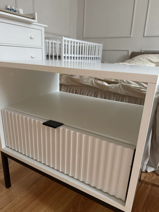 Szafki nocne ryflowane