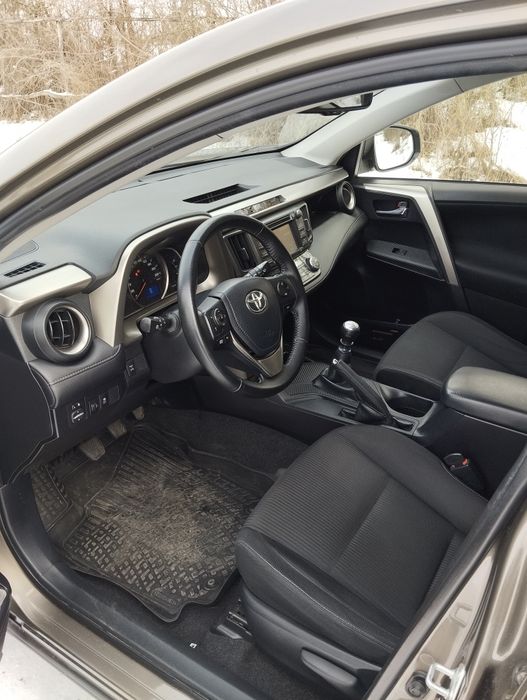 Продам Тайота РАФ 4 офіційний.