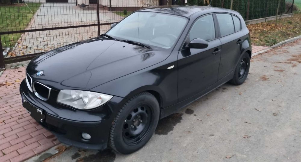 BMW e87 w calości lub na cześci.