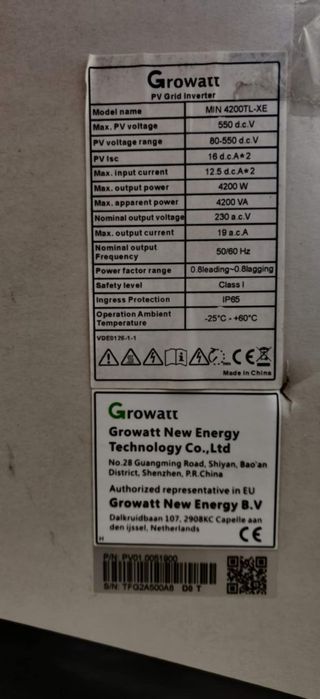 Inversor Growatt Monofásico 4.2 – Excelente estado, menos de 3 anos