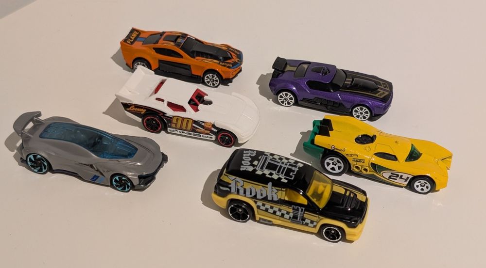 Hot Wheels samochodziki resoraki drift zestaw 6 sztuk