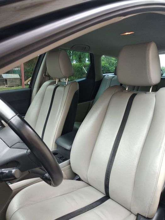 Продам Mazda CX7