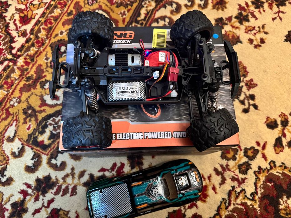 Машинка на радіо керуванні rc car