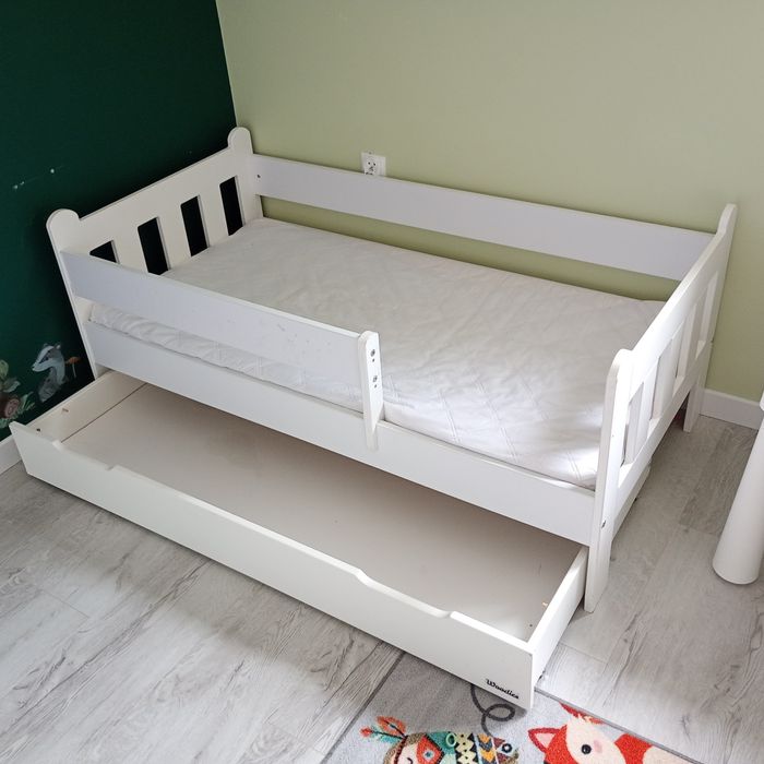 Łóżko dziecięce z materacem 140x70