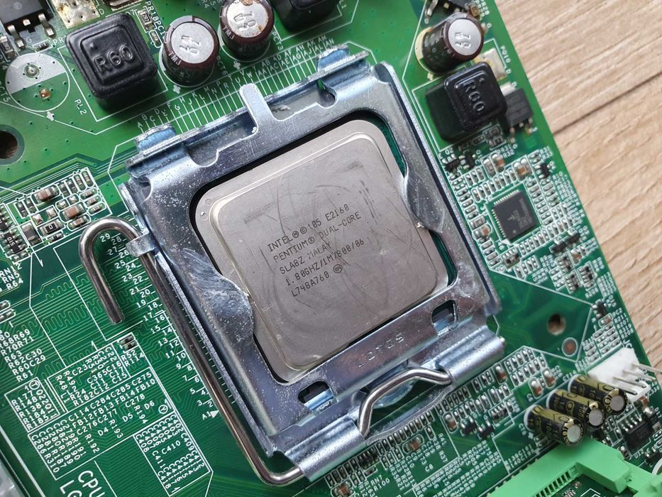 Материнська плата GF7050V-M7 SE