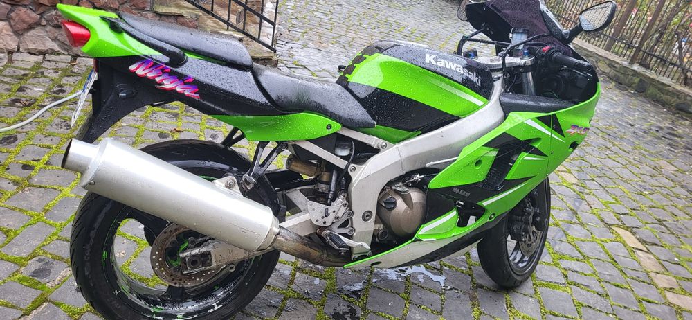 Kawasaki zx6r мото