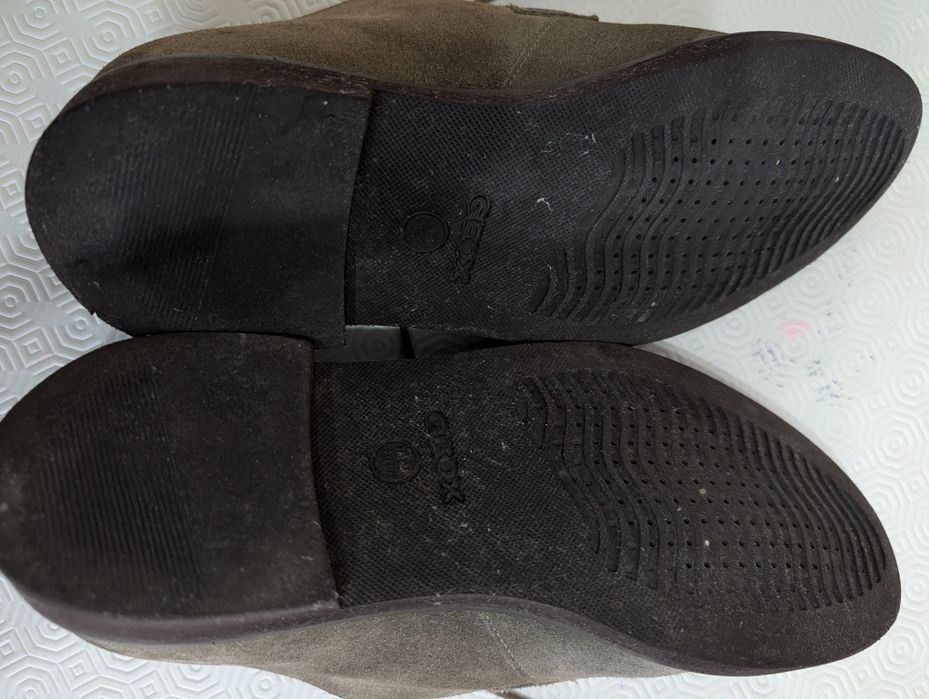 Sapatos de camurça Geox