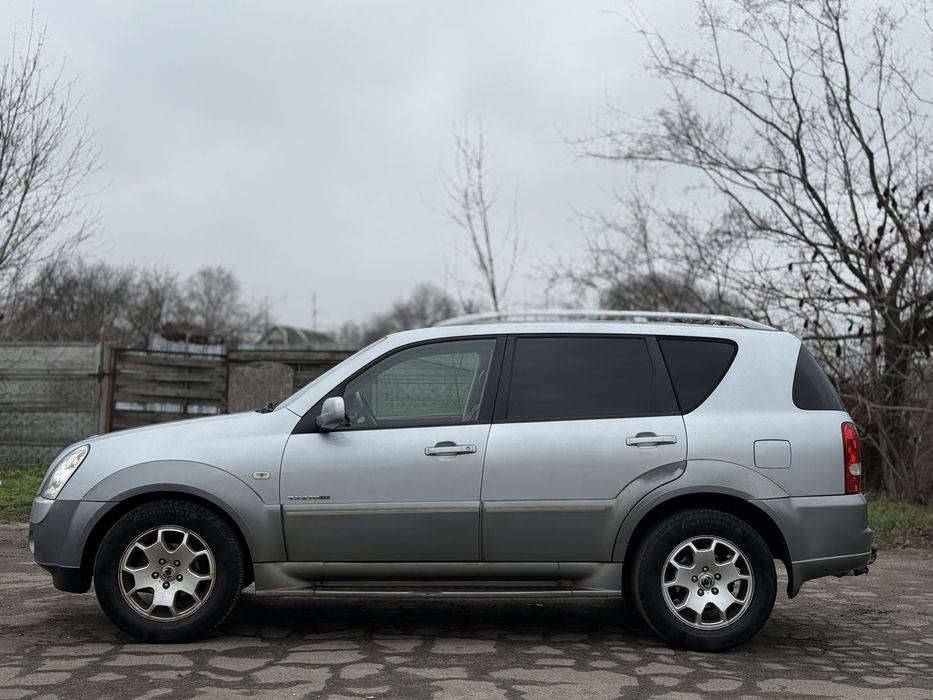 Продам Ssang Yong Rexton 2.7D 2010