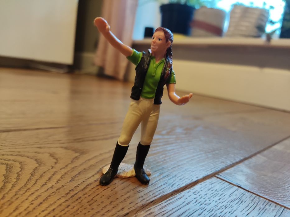 Schleich Auto z przyczepą +koń + dodatki