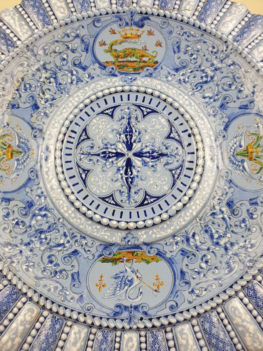 Histórico e Cultural, Antiga cerâmica Francesa para Museu